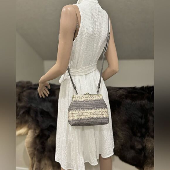 Handsewn Genuine Embossed Leather Double Kisslock Wristlet/ShoulderBag/Crossbody - Picture 6 of 16